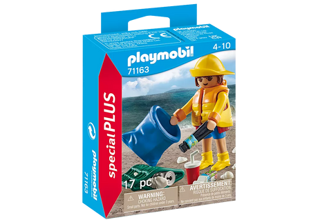 Special Plus | Environmentalist toy figure collecting trash on the beach with bag and accessories packaging.