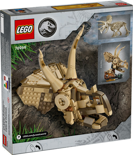 LEGO Jurassic World Dinosaur Fossils Triceratops Skull building kit with detailed fossil model and excavation tools display.