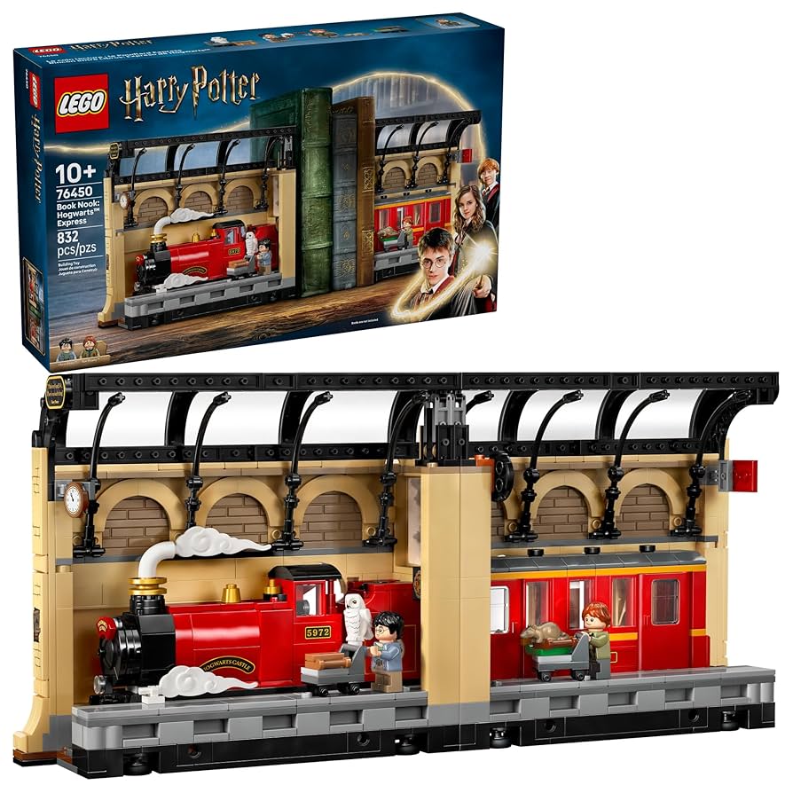 Harry Potter Book Nook: Hogwarts Express LEGO set with train, platform, and Harry Potter minifigures display.