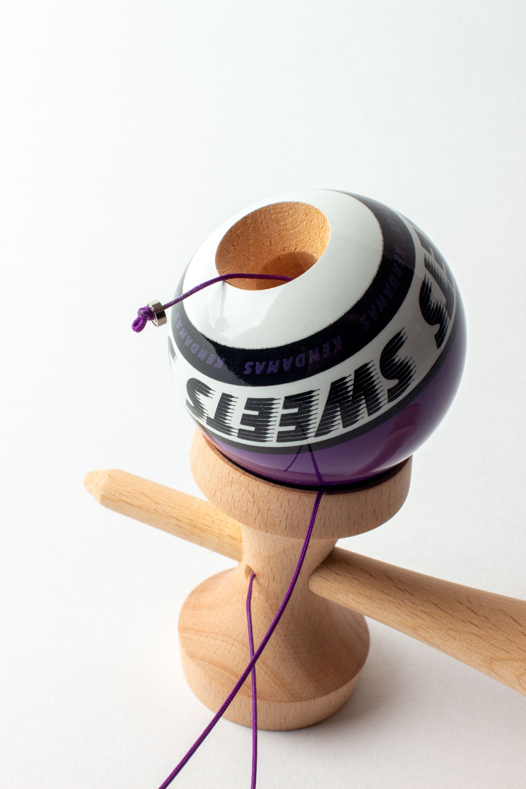 Kendama Starter Purple with beech wood body and purple tama, designed for beginner players with smooth play and balance.