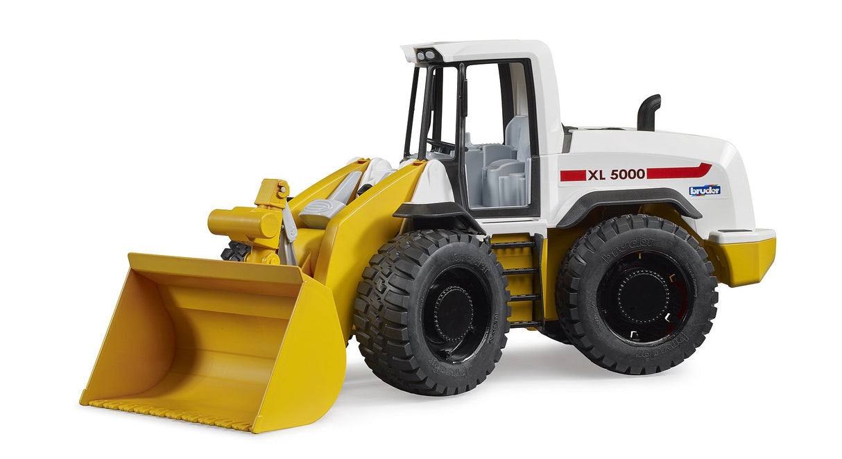 Roadmax | Wheel Loader toy with large tread tires, articulated steering, and functional loading arm for kids aged 2 and up.