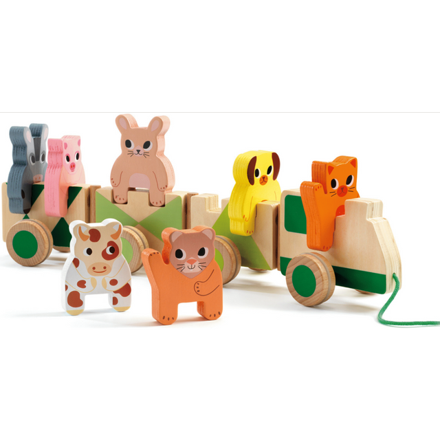 Trainimo Farm wooden pull-along train with colorful farm animal figures for early motor skills and imaginative play.