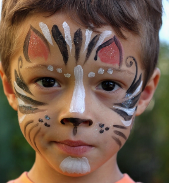 Face Paint Kit - Natural used to create detailed tiger face design on a child's face for festivals or parties