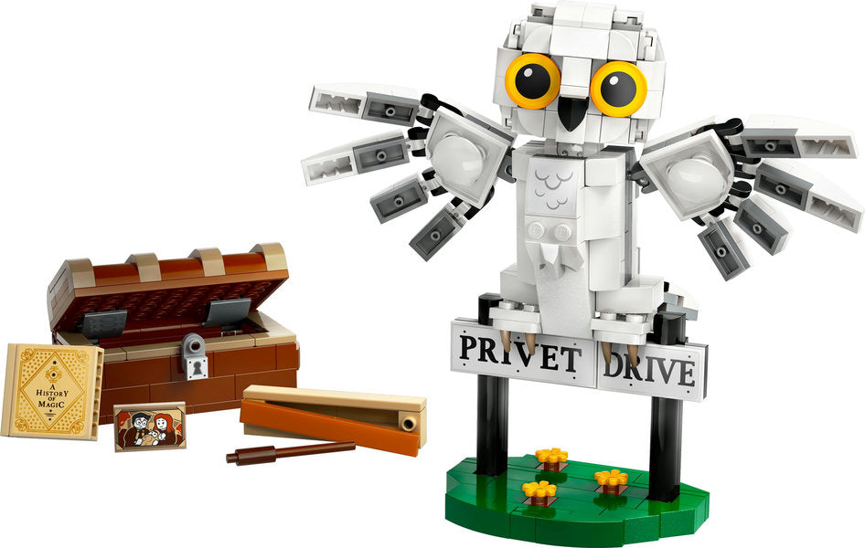 Harry Potter Hedwig at 4 Privet Drive