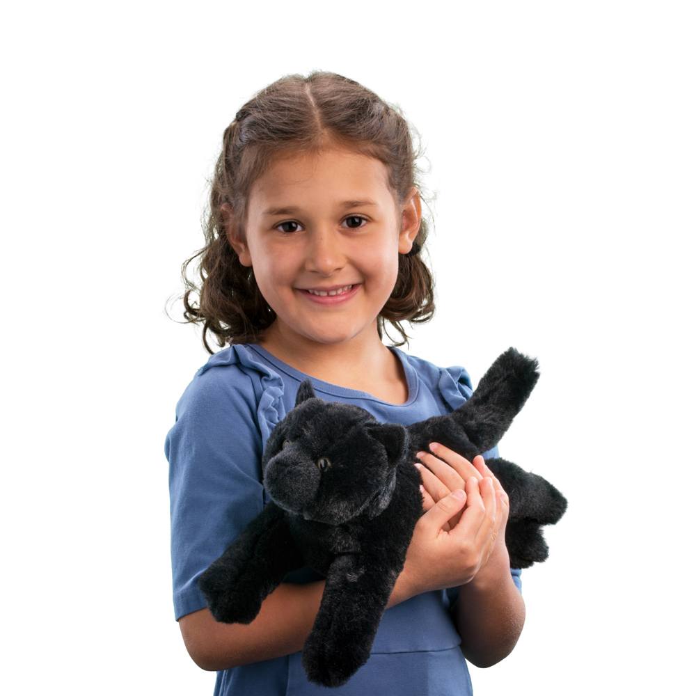 Black Cat Tug
