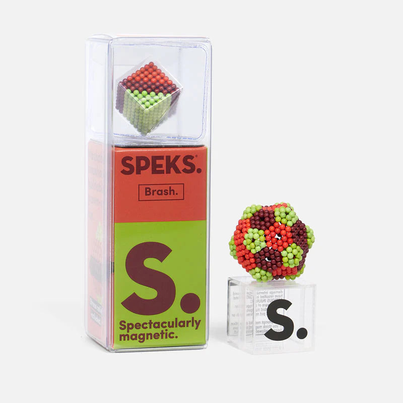 Speks. Bolds. Brash