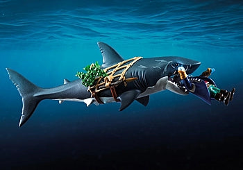 Pirates | Giant Shark with Pirate