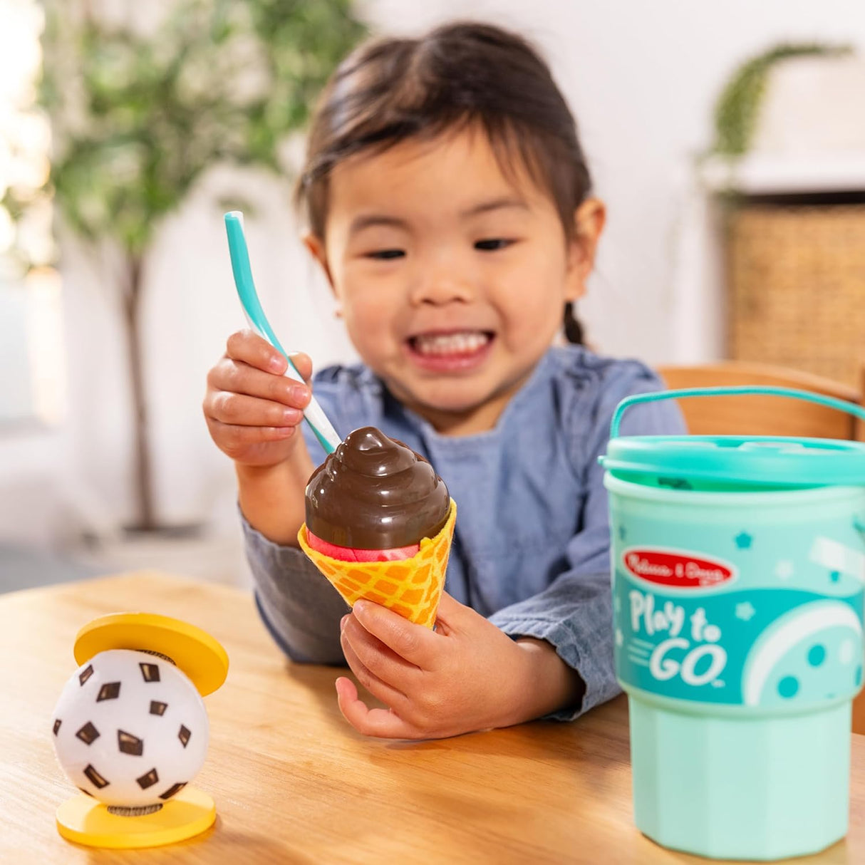 Play to Go Cake & Cookies Play Set