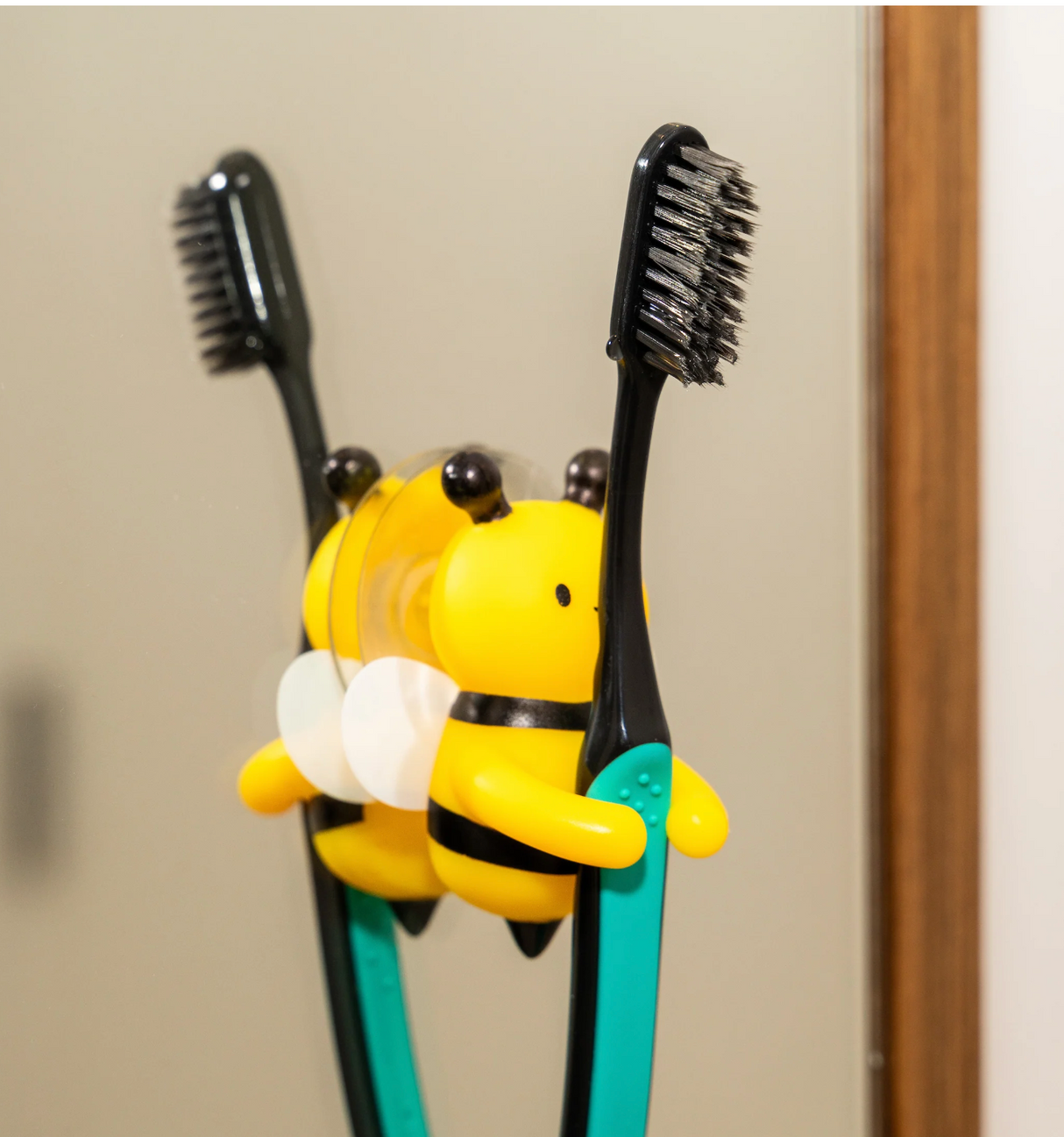 Toothbrush Holder | Bumble Bee