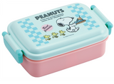 Retro style Peanuts bento box with 2-point lock, featuring Snoopy and Woodstock, perfect for organized meals on the go
