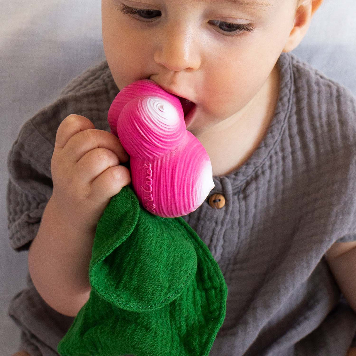 Mini DouDou Teether | Ramona the Radish