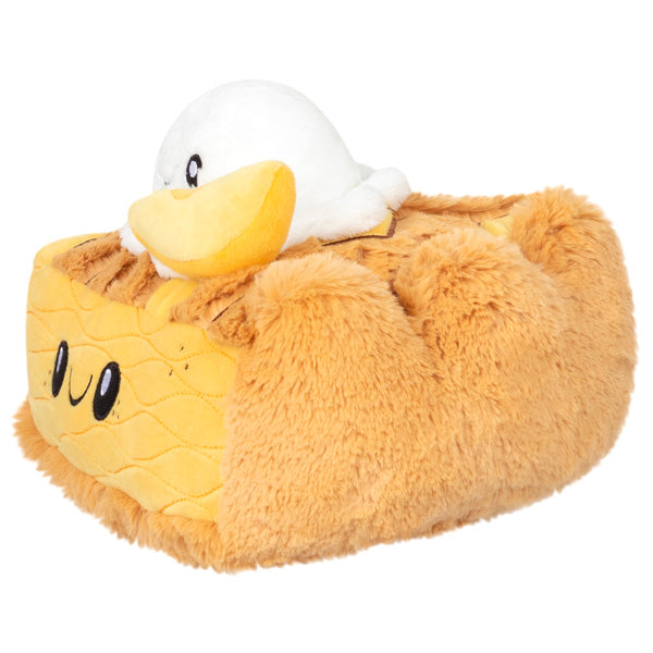 Apple Pie Mini plush with a smiling apple pie slice and a cuddly ice cream friend beside it.